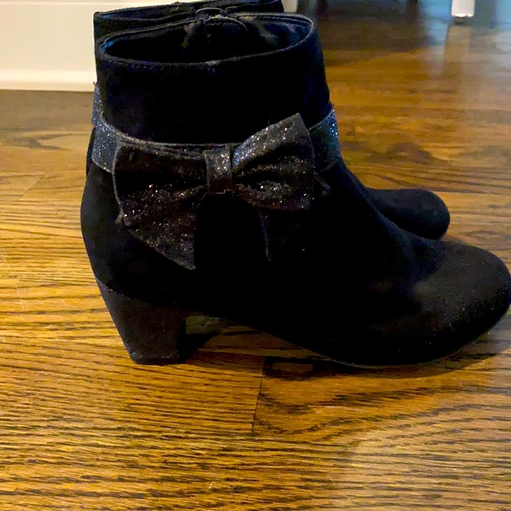 Big girls size 3 heeled boots